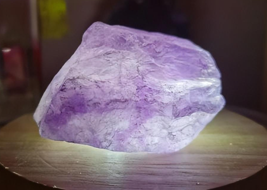 What are the functions and purposes of purple crystal