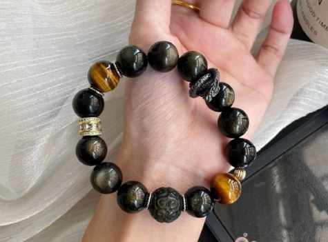 Recommended Crystal Bracelet for Black Skin