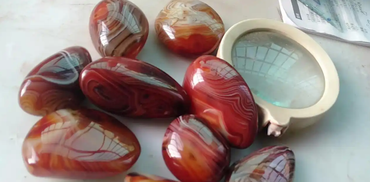 Agate: Balancing Energy and Soothing the Soul