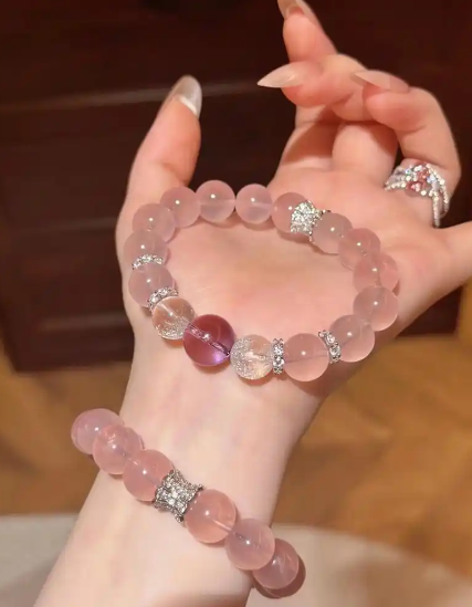 How to choose the right crystal bracelet for yourself