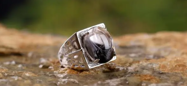 Composition, Benefits & Effects of Black Silver Titanium Crystal