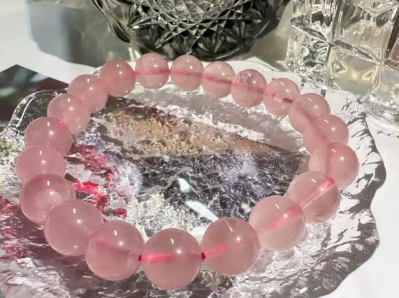 The Effect of Pink Crystal on Enhancing Love and Popularity